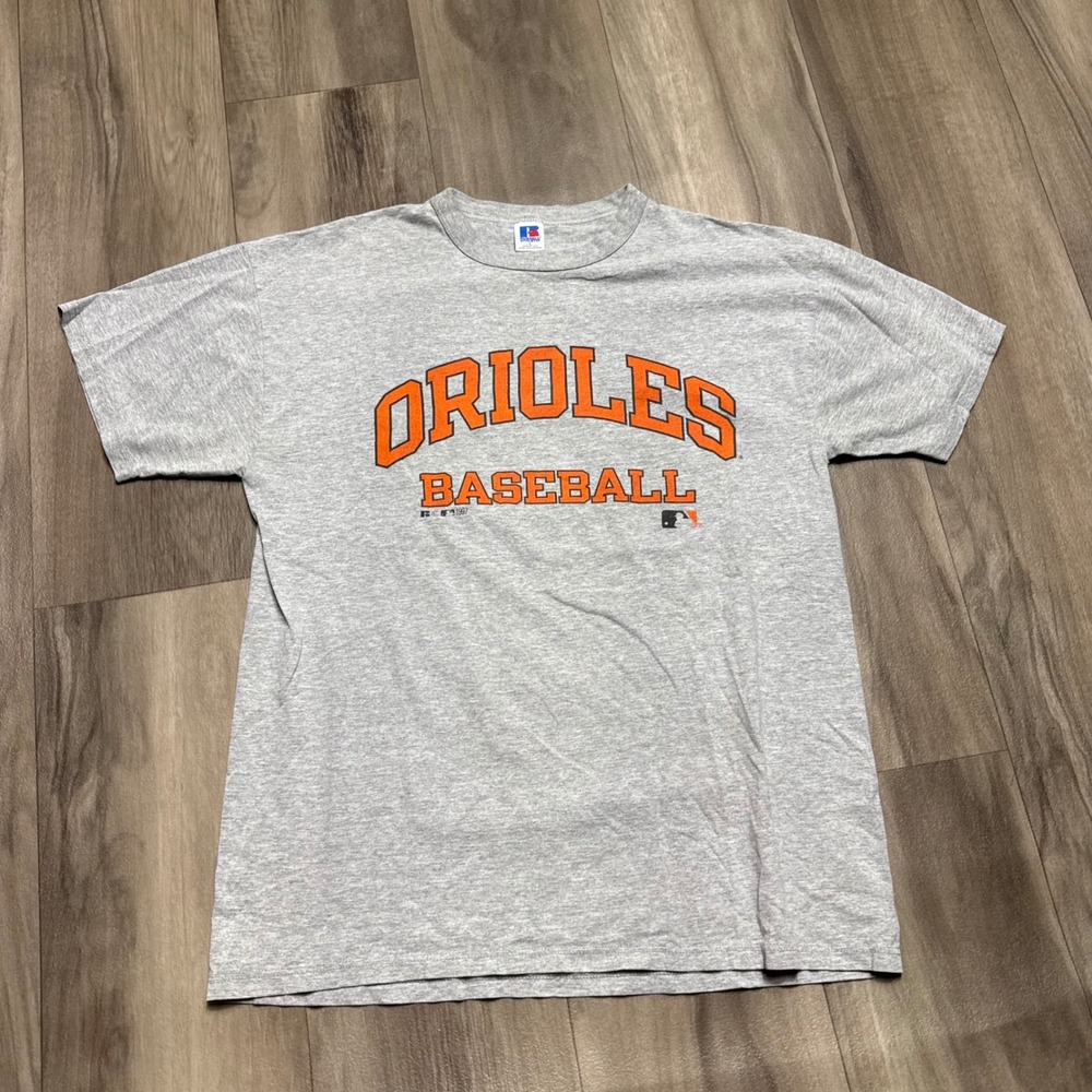 Vintage Russell Athletic Baltimore Orioles Baseball T-Shirt Gray Mens Large USA
